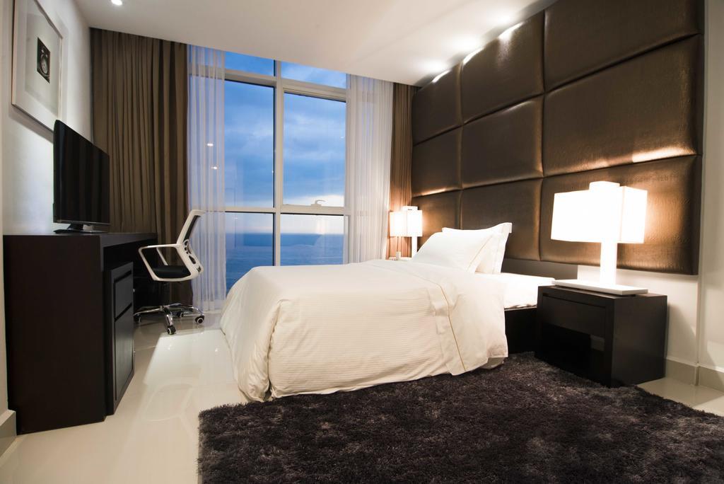Platinum One Suites Коломбо Экстерьер фото