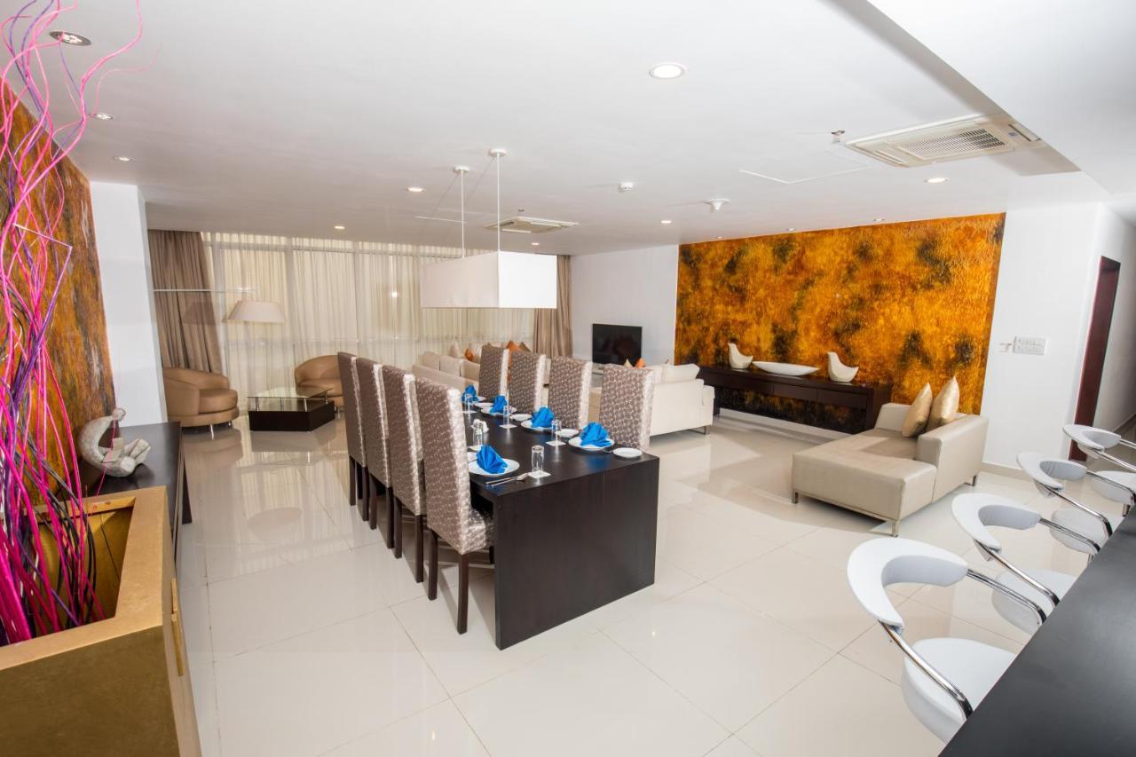 Platinum One Suites Коломбо Экстерьер фото
